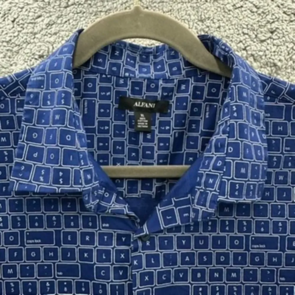 Alfani Men's XL Short Sleeve Button Up Computer Keyboard Shirt Unique Casual EUC